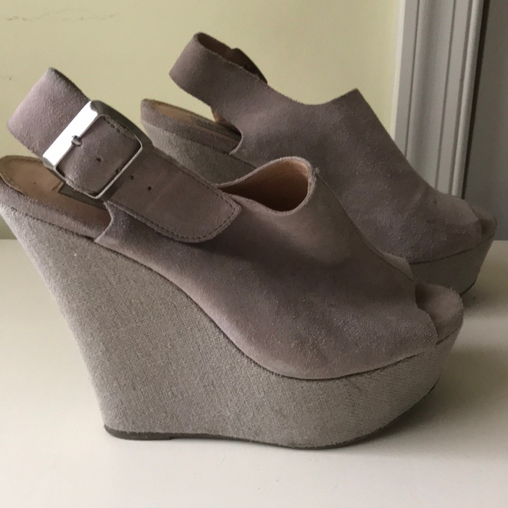 STEVE MADDEN WEDGES